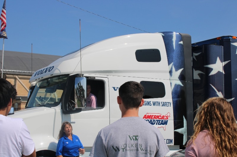 HowellsDodge Consolidated "Respect the Rig" Program Was Presented at HDC